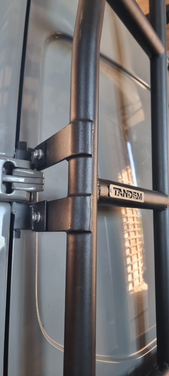 Escalera puerta trasera Sprinter